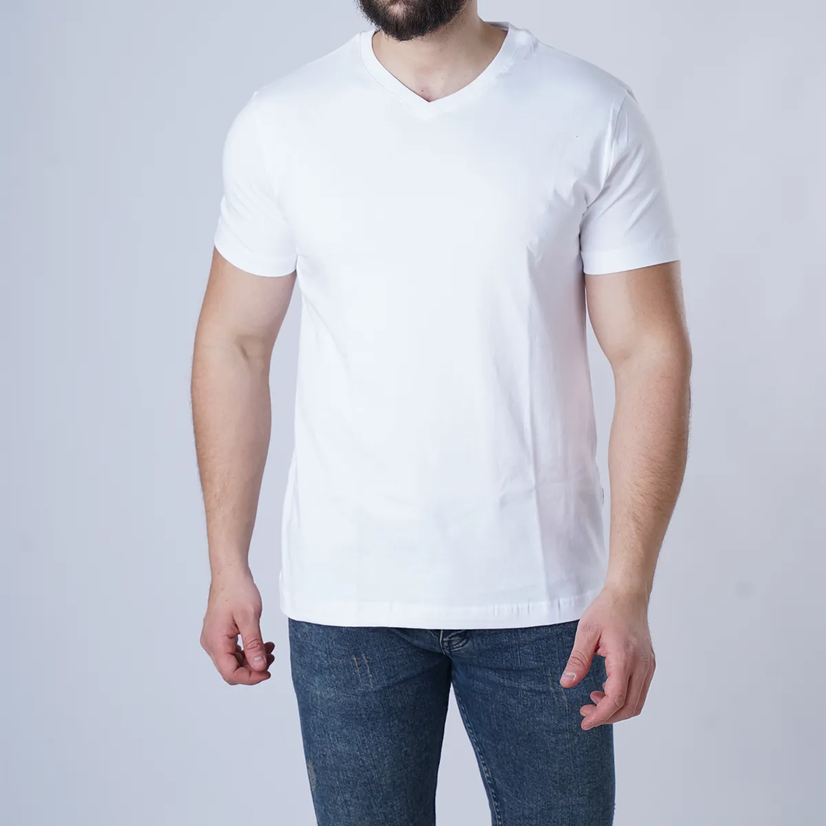 Basic T-Shirt V-Neck