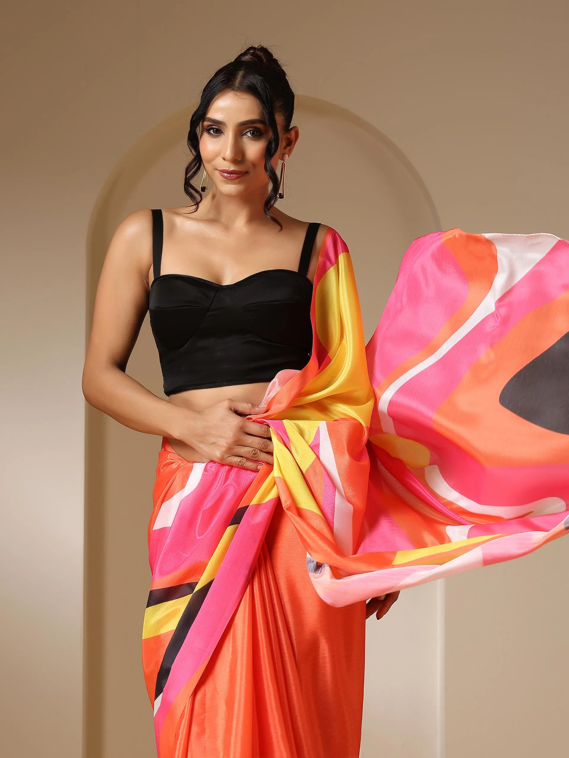 Bauhauz Printed Saree with Blouse Fabric