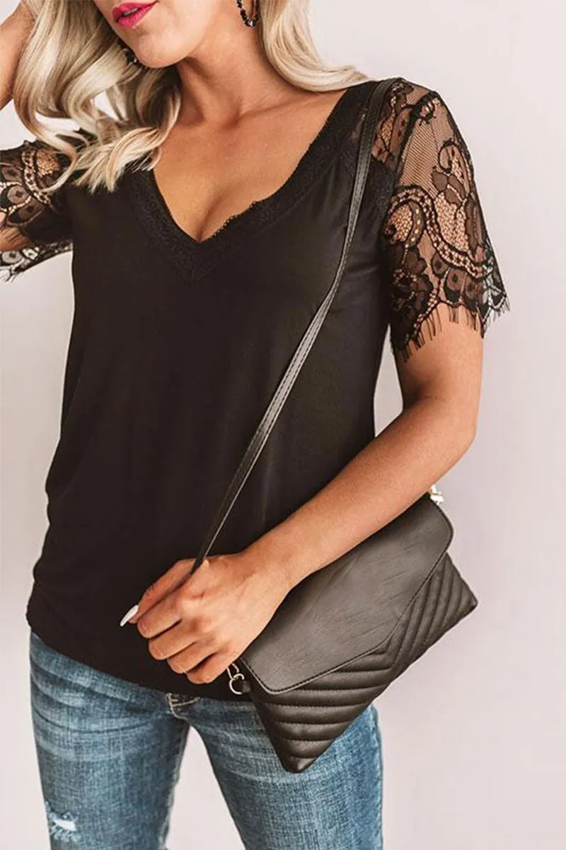 Chicindress Lace Patchwork Black T-shirt (2 Colors)