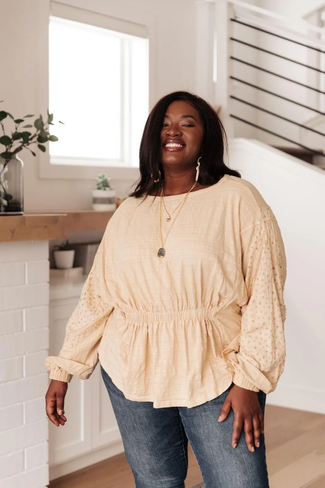 Hazel Blues® | Streets of Prague Top In Peach
