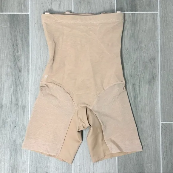 HoneyLove SuperPower Short All Over Sculpt in Sand Size Extra Small