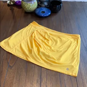 Lija Skort