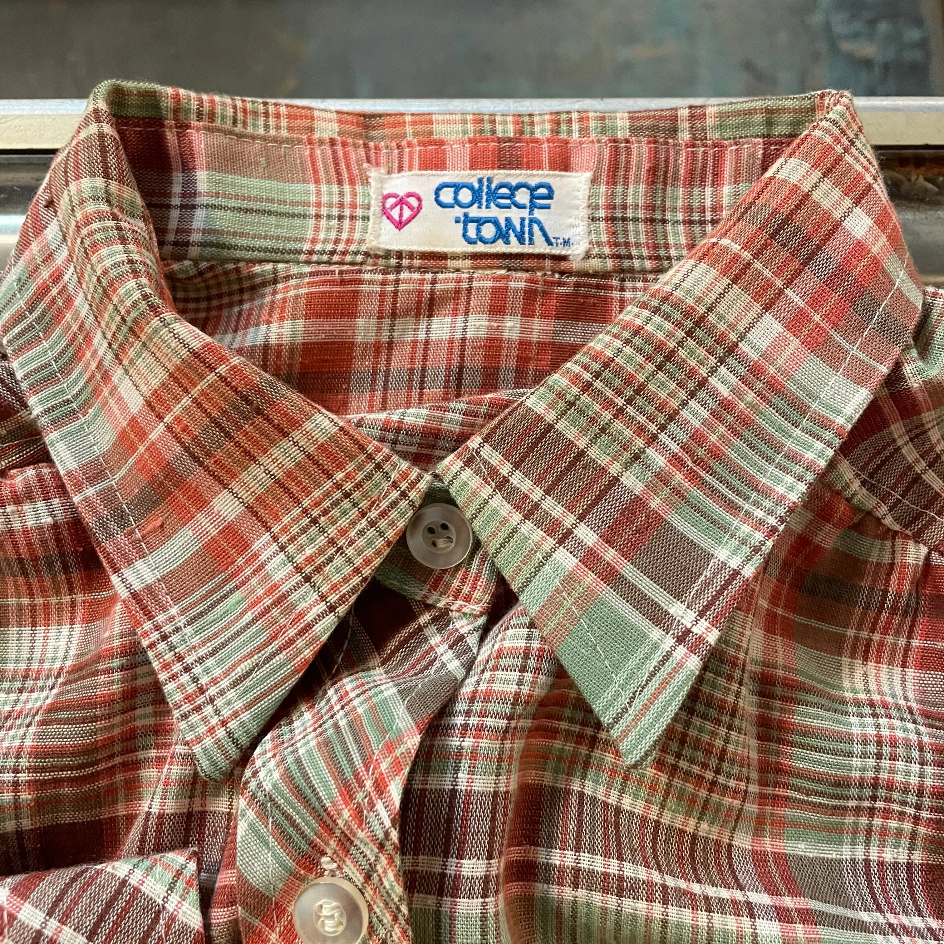 Vintage 70s / 80s College Town Plaid Blouse // Sz Small Medium (HT23122)