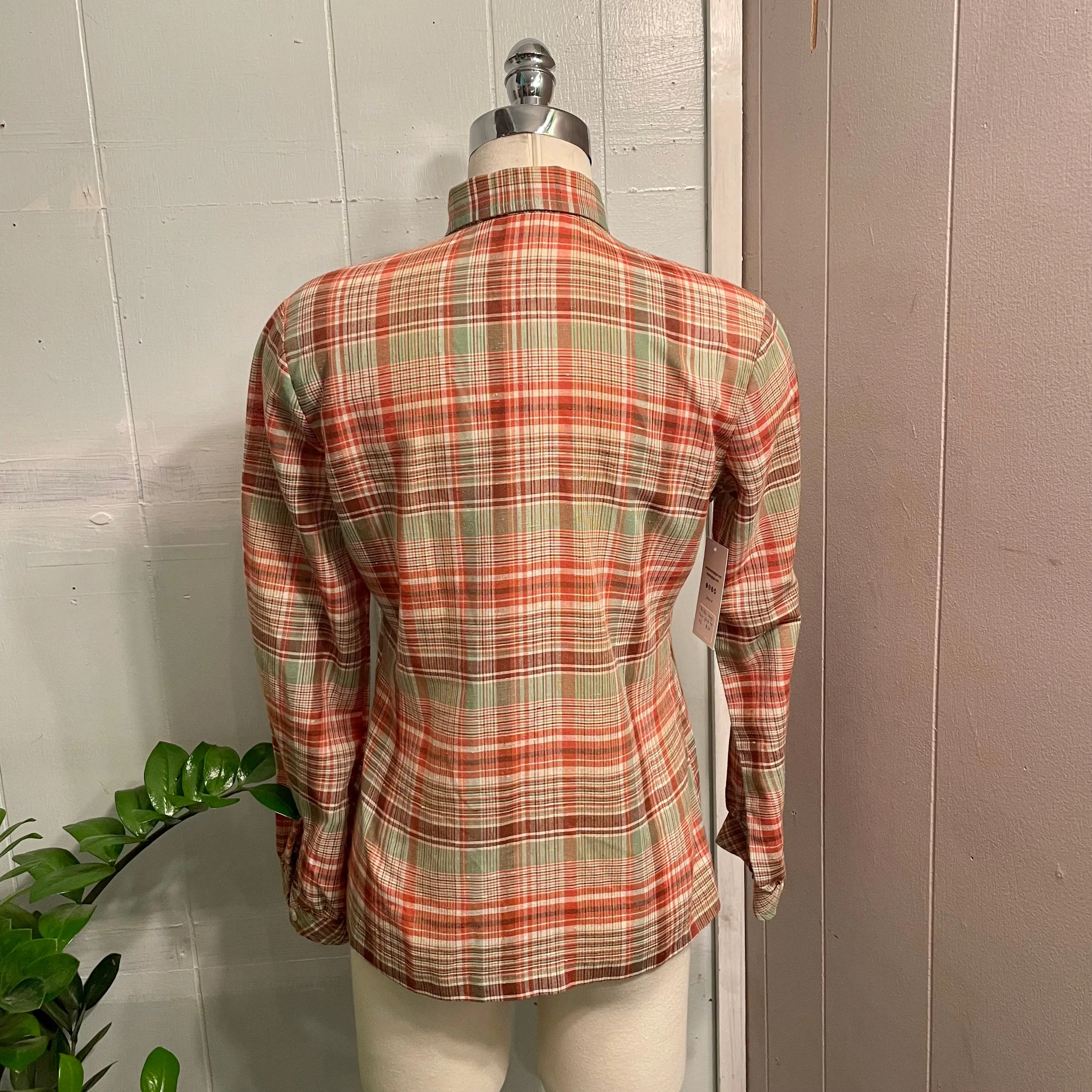 Vintage 70s / 80s College Town Plaid Blouse // Sz Small Medium (HT23122)