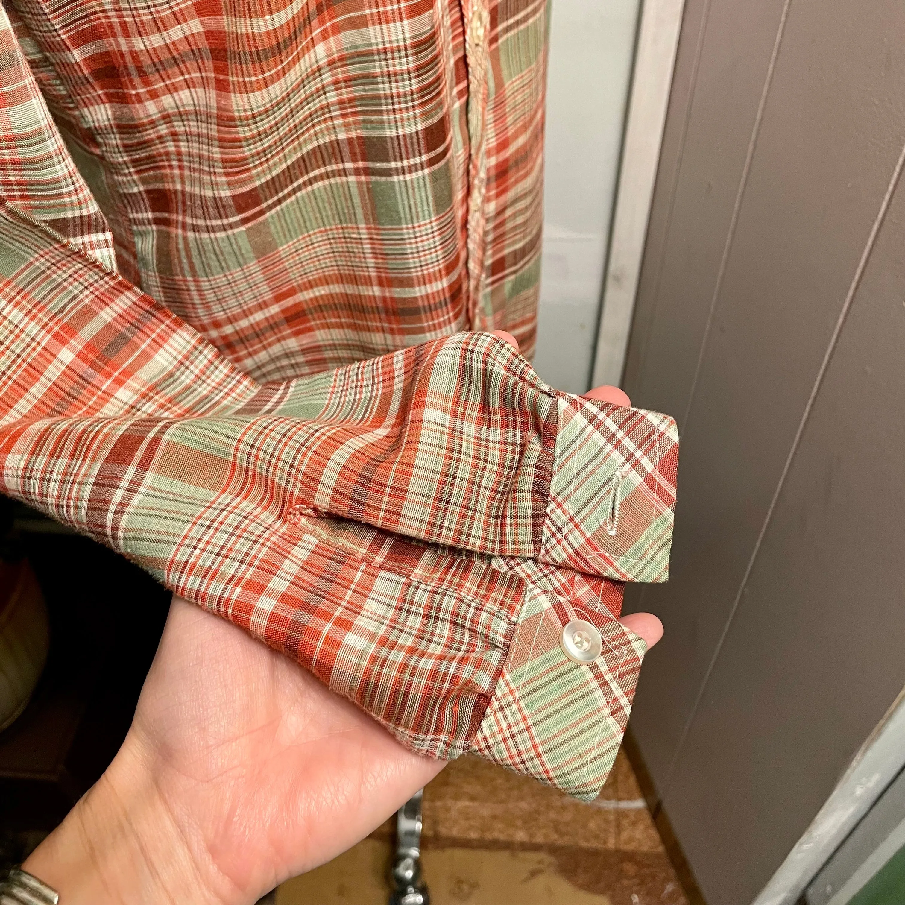 Vintage 70s / 80s College Town Plaid Blouse // Sz Small Medium (HT23122)