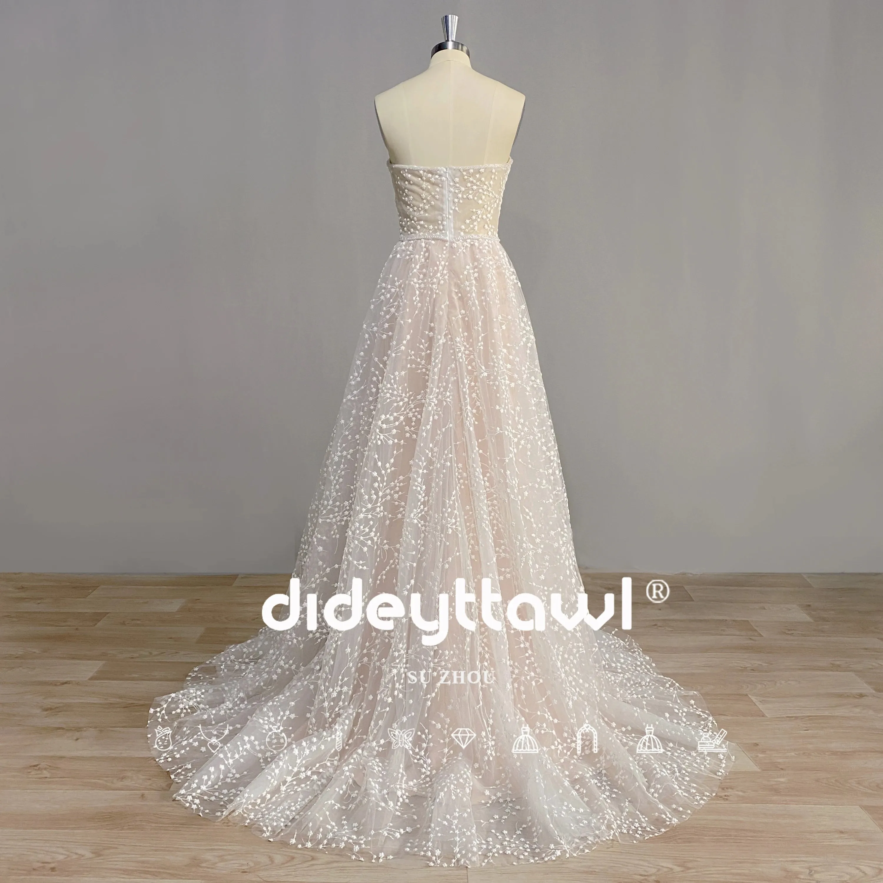 Wedding Dresses Strapless A Line Sleeveless Appliques Bride Gown