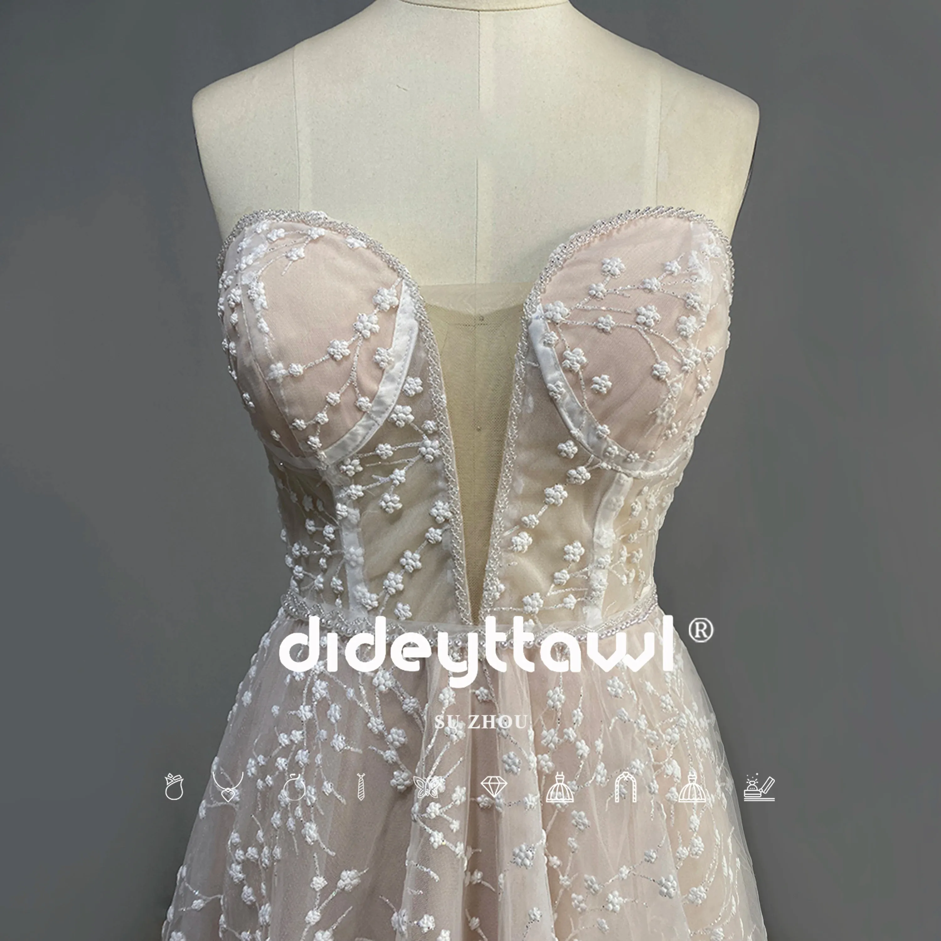 Wedding Dresses Strapless A Line Sleeveless Appliques Bride Gown