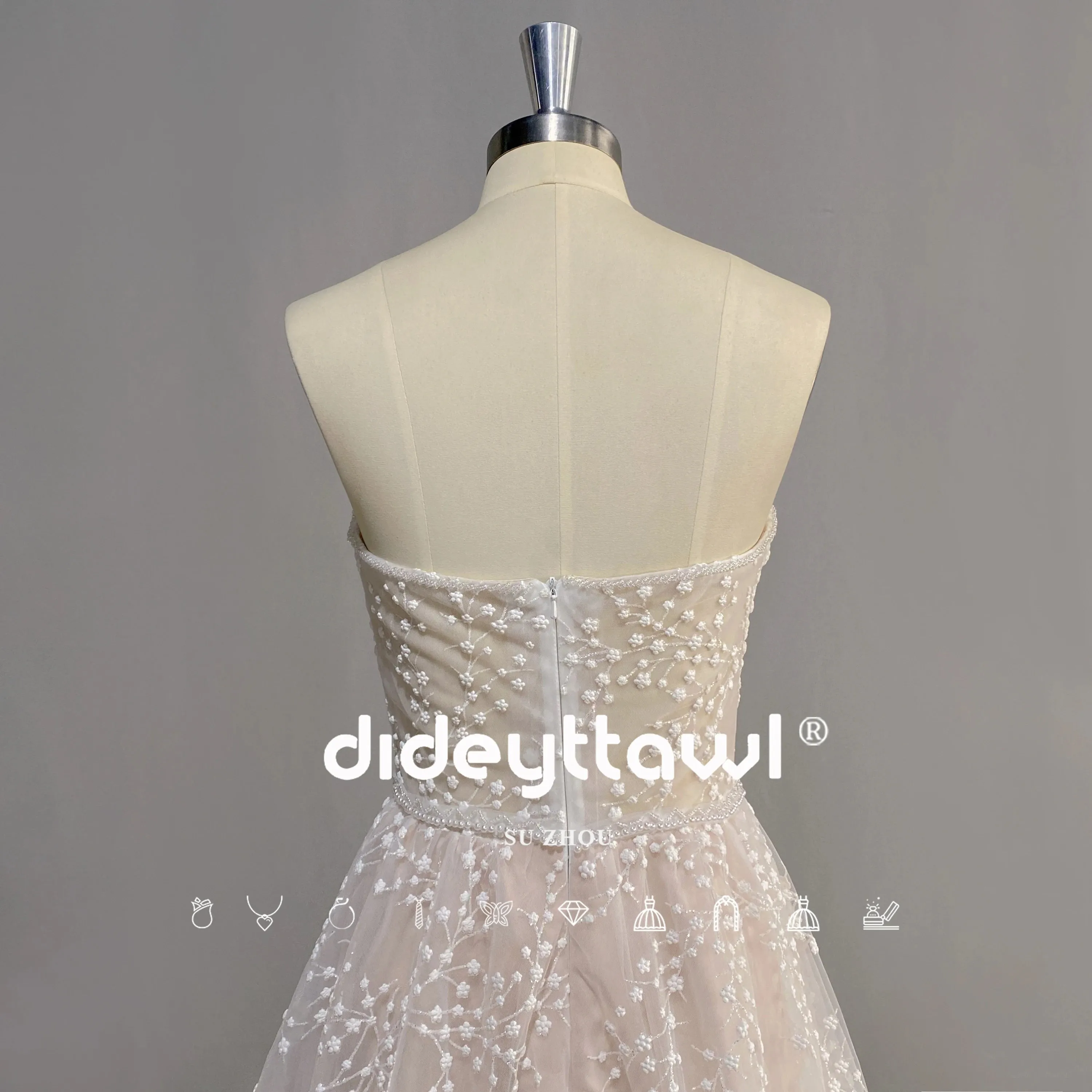 Wedding Dresses Strapless A Line Sleeveless Appliques Bride Gown